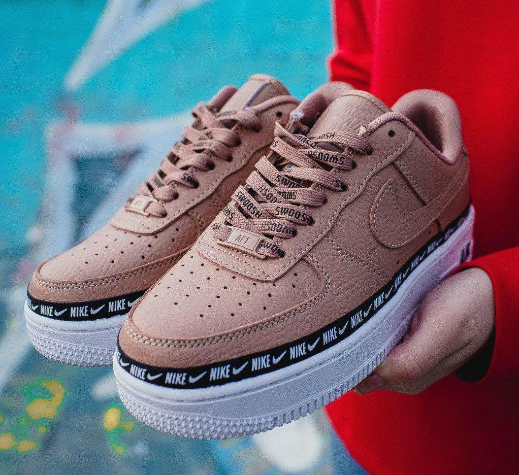 

Nike Air Force 1 SE Ribbon Pack Rose | кроссовки женские; бежевые; кожаные; осенние/весенние 37р. 5.5us - 36eur - 22.5cm, Бежевый