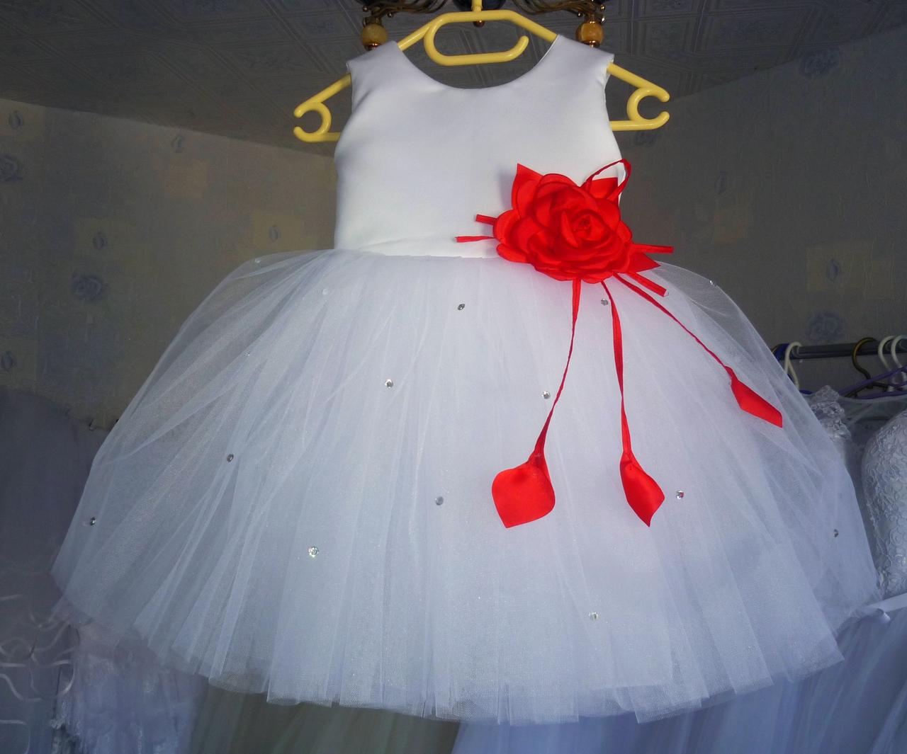 Пышное платье со стразами на 1-2 годика, Белый