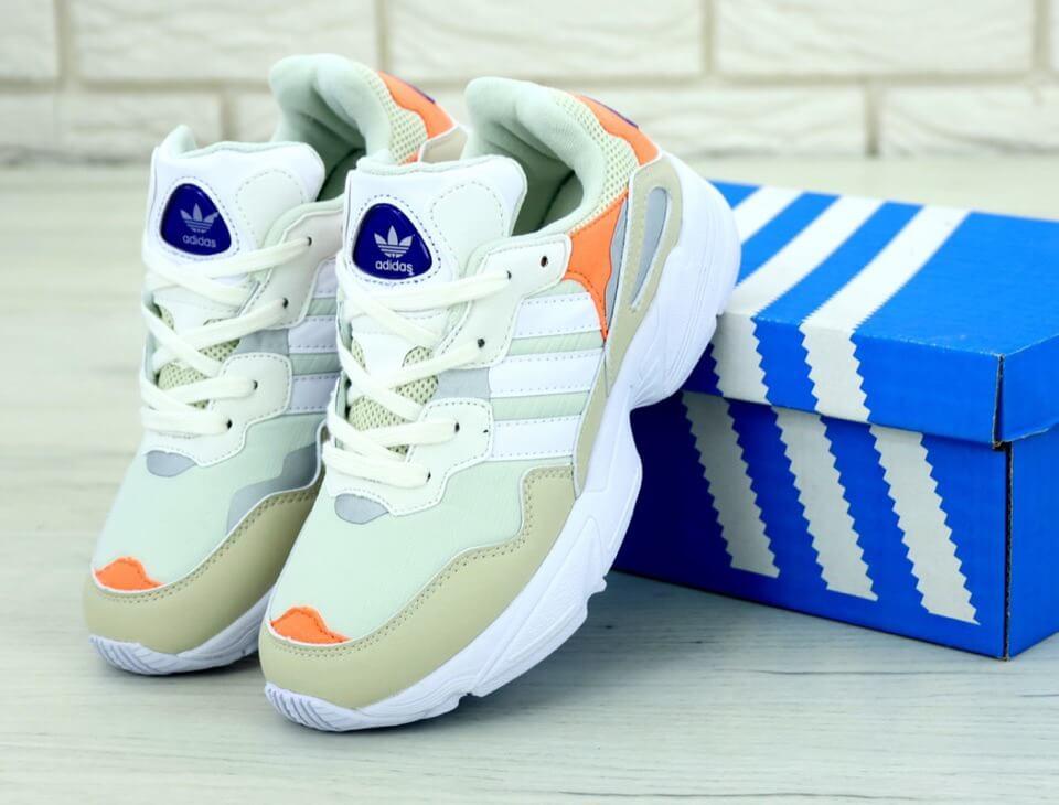 

Серые кроссовки Adidas Originals Yung 1