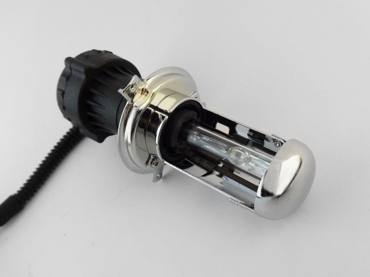 

Би-ксеноновые лампы Infolight 50 Вт, для цоколей H4 /9003/HB2, H13, 9004/HB1, 9007/HB5