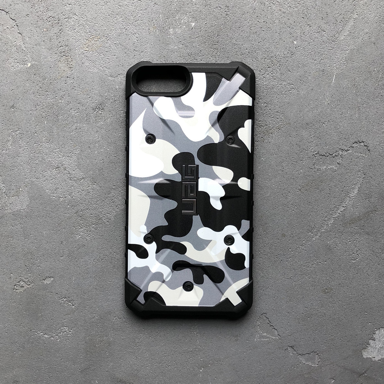 

UAG pathfinder iPhone 8 plus camo white защитный чехол