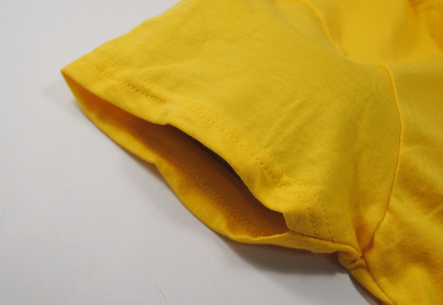 Солнечно-жёлтая женская  футболка Iconic
