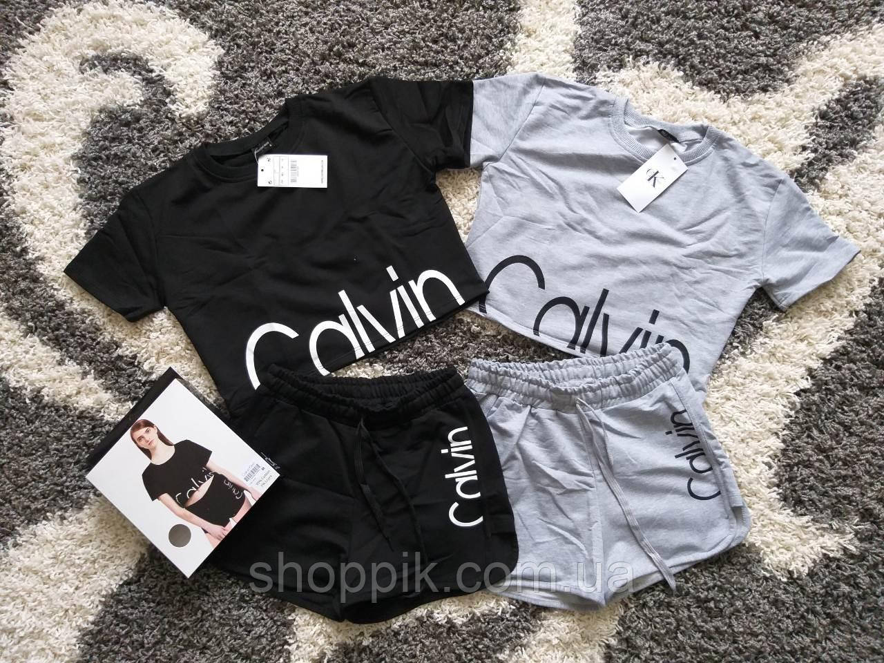 

Костюм Calvin Klein футболка ( кроп-топ ) и шорты / Crop top and short set РЕПЛИКА Серый, M