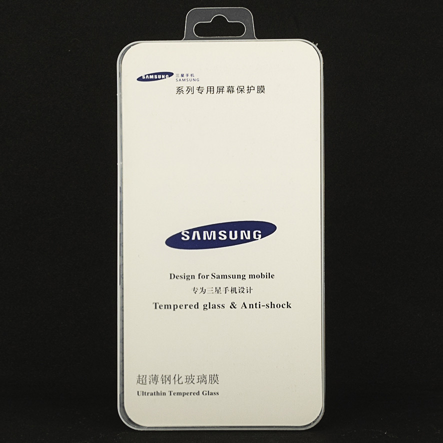Защитное стекло для Samsung A3 2017 / A320 полноэкранное черное BoxНет в наличии