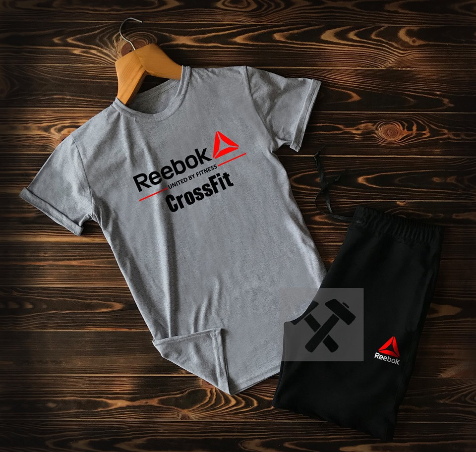 

Мужская футболка Reebok. Можно комплектом