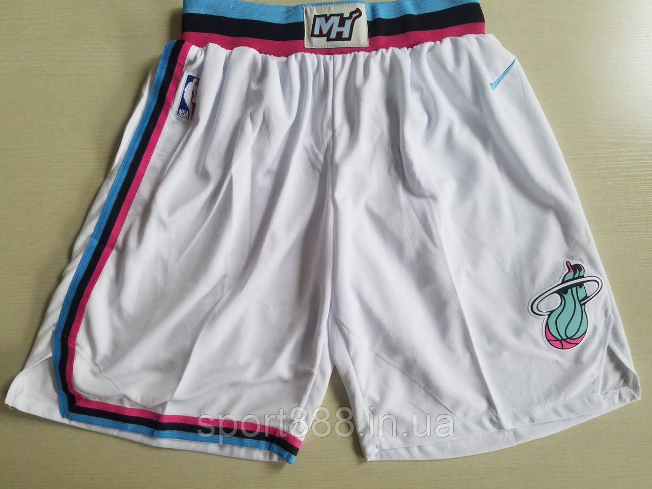 

Вышивка розовые шорты Nike Miami Heat NBA Swingman shorts