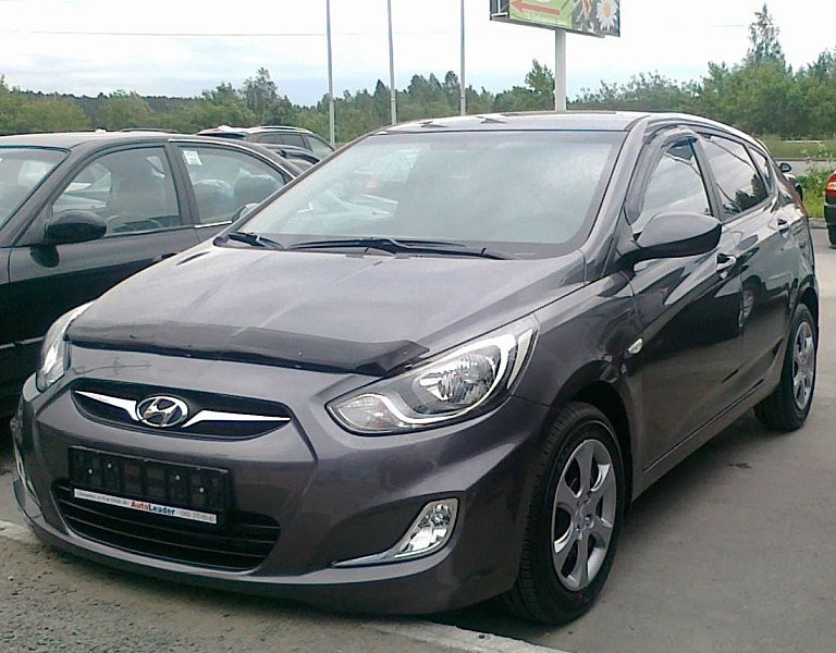 

Дефлектор капота HYUNDAI Aceent/Solaris 2010-2014 / Мухобойка Хюндай Ацеент/Соларис 2010-2014