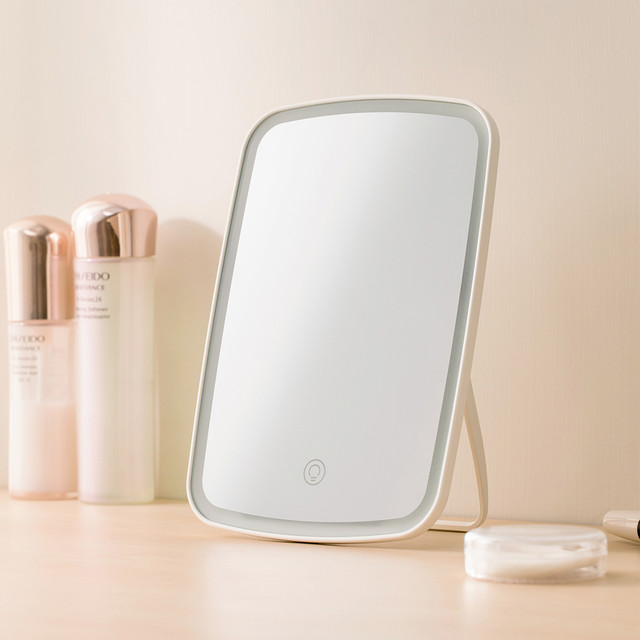 Зеркало для макияжа Jordan Judy LED Makeup Mirror NV026 крупным планом