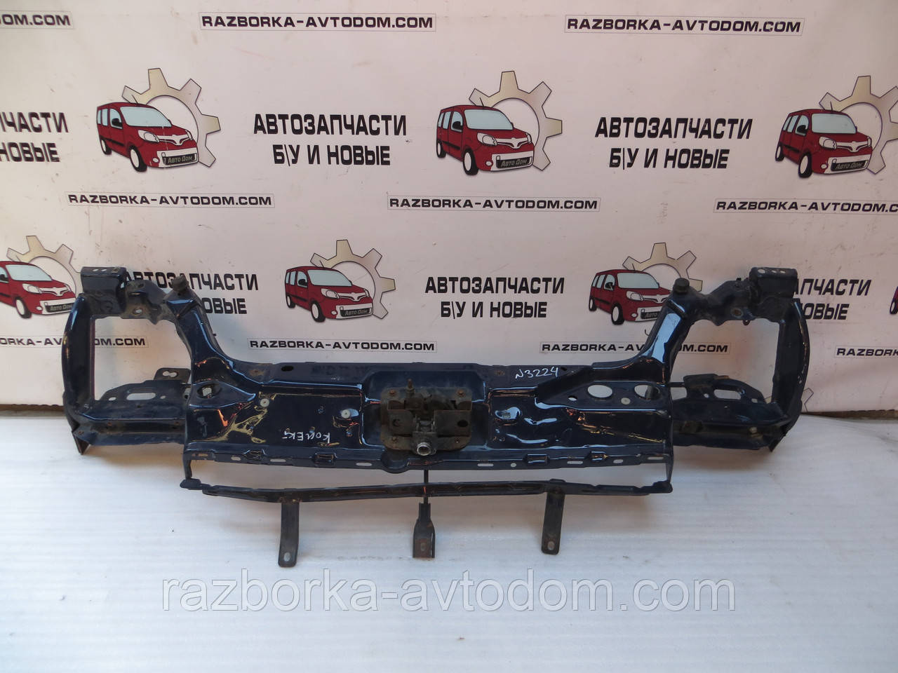 

Панель передняя Ford Connect (2004-2009) OE:8T16V8200AE