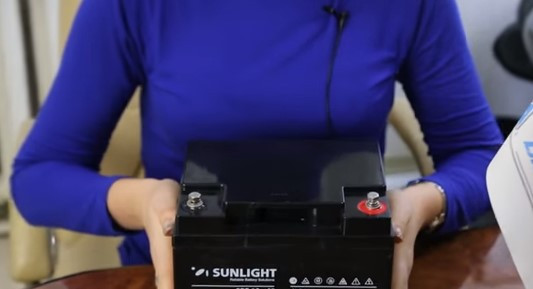 строение аккумулятора Sunlight sp 12 - 40