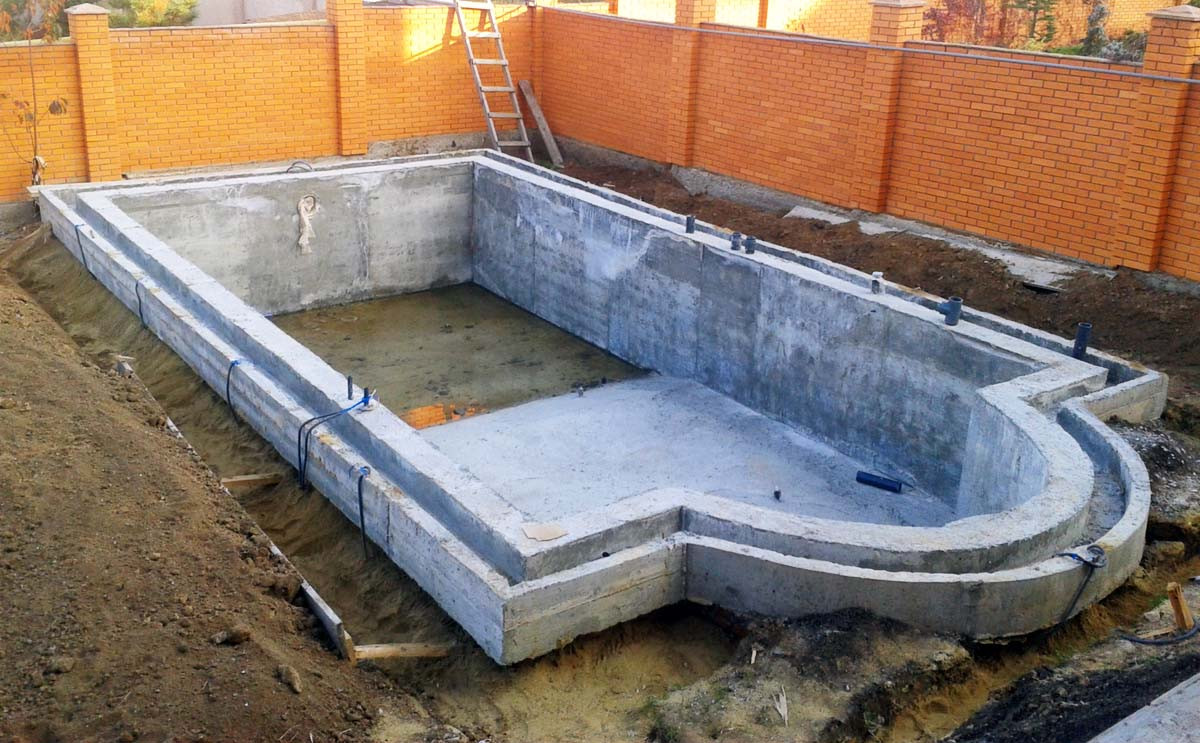 строительство монолитных бассейнов