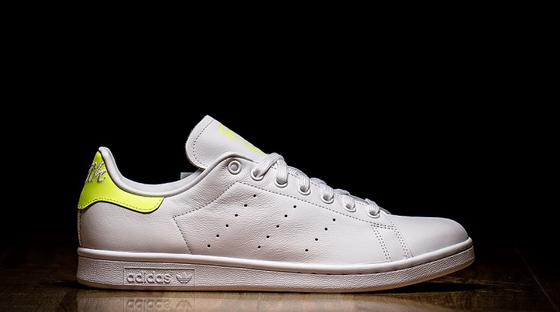 

Оригинальные мужские кроссовки Adidas Stan Smith White Glow Green (EE5820), Белый