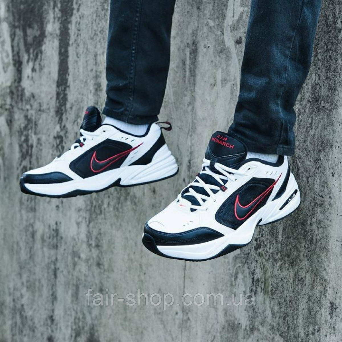 nike air monarch red and black