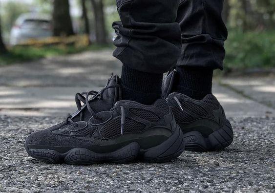 

Мужские кроссовки Adidas Yeezy 500 Utility Black, Черный