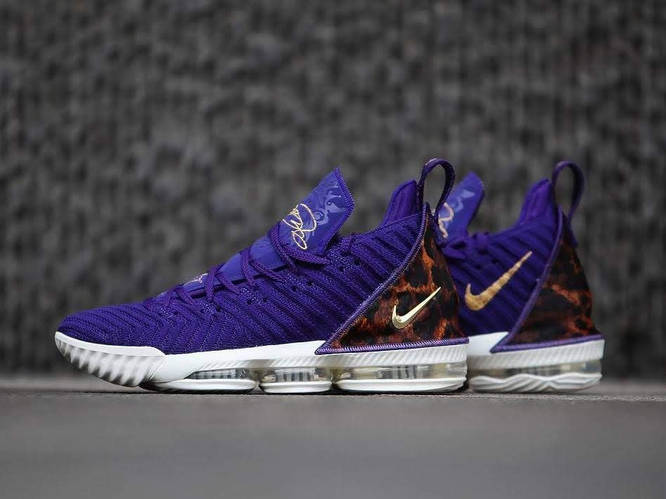 Nike Lebron 16 King Court Purple AO2588 