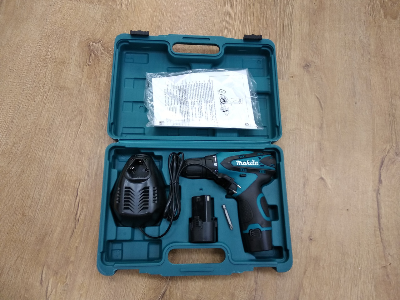 Шуруповерт макита 12. Шуруповёрт Макита df330dwe. Шуруповёрт Makita df330dwe 12v. Makita df330dwe 24. Шуруповерт Макита df330dwe 12v.