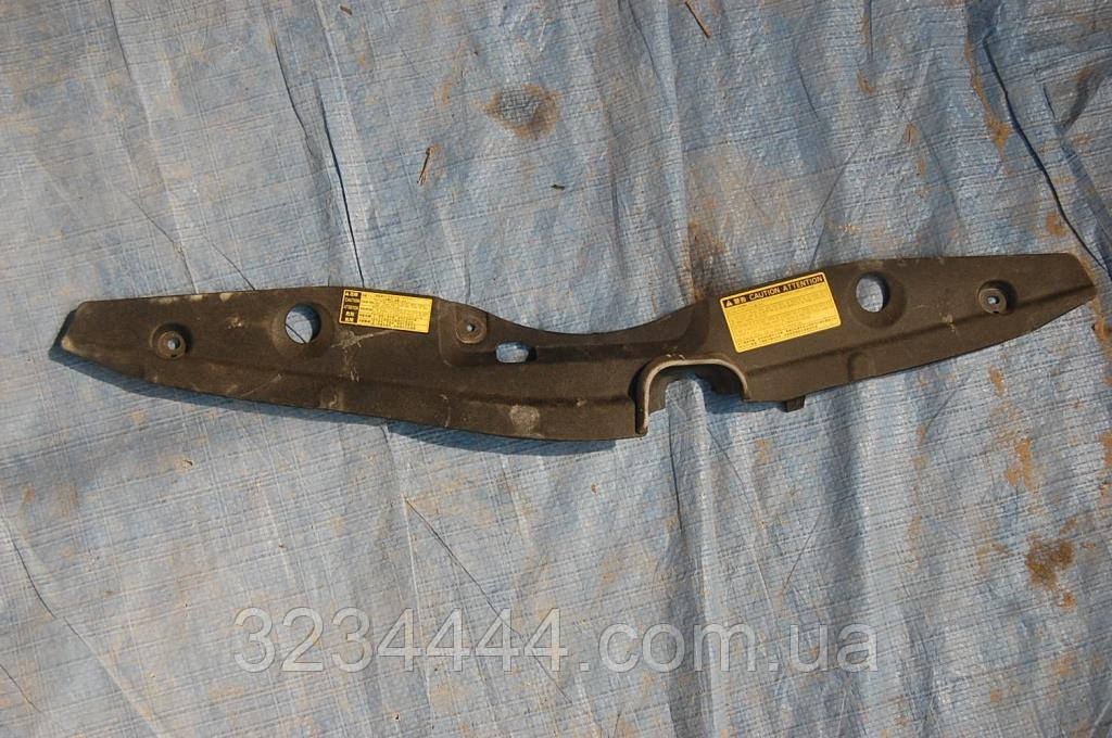 

Накладка под капот TOYOTA PRIUS 03-15