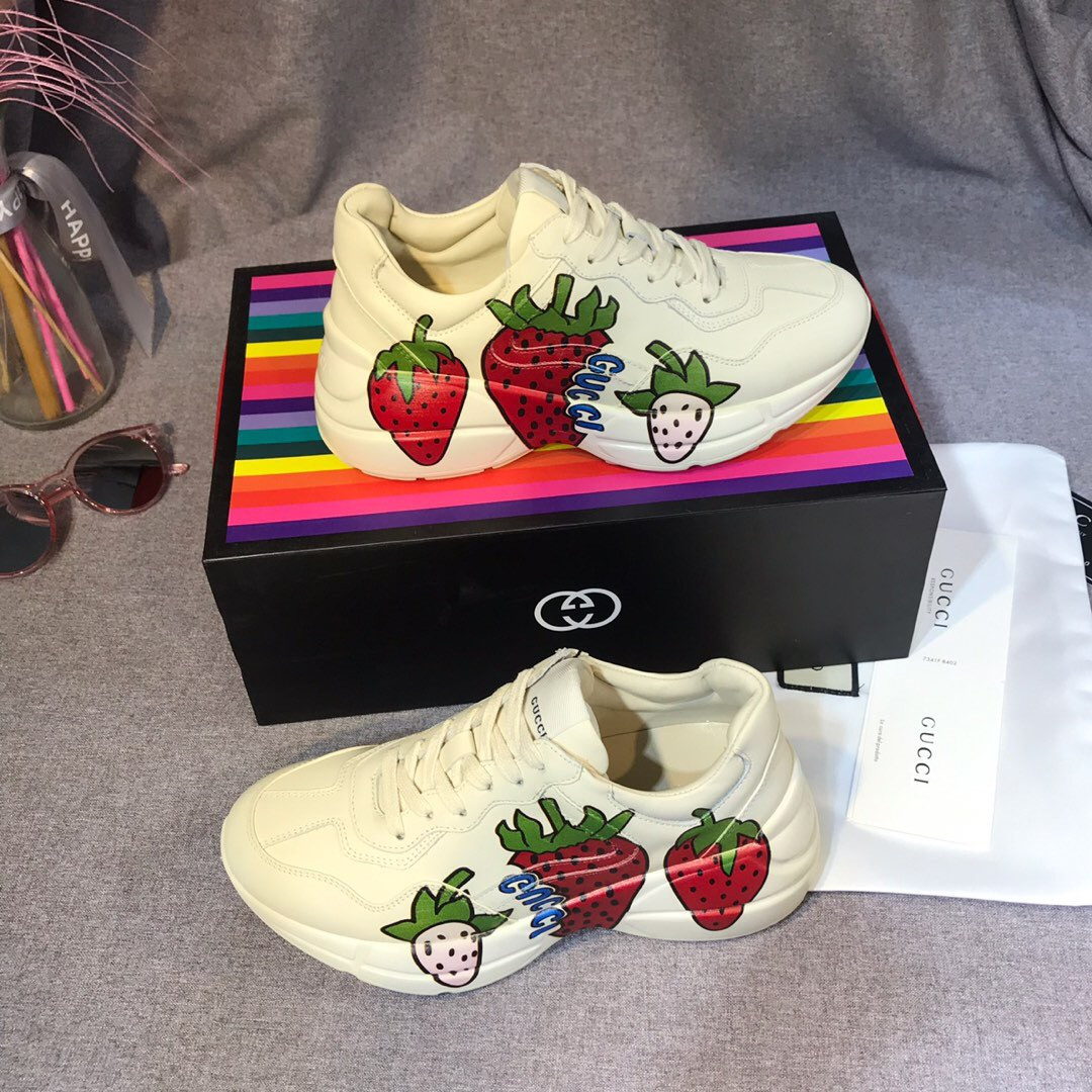 gucci strawberry rhyton