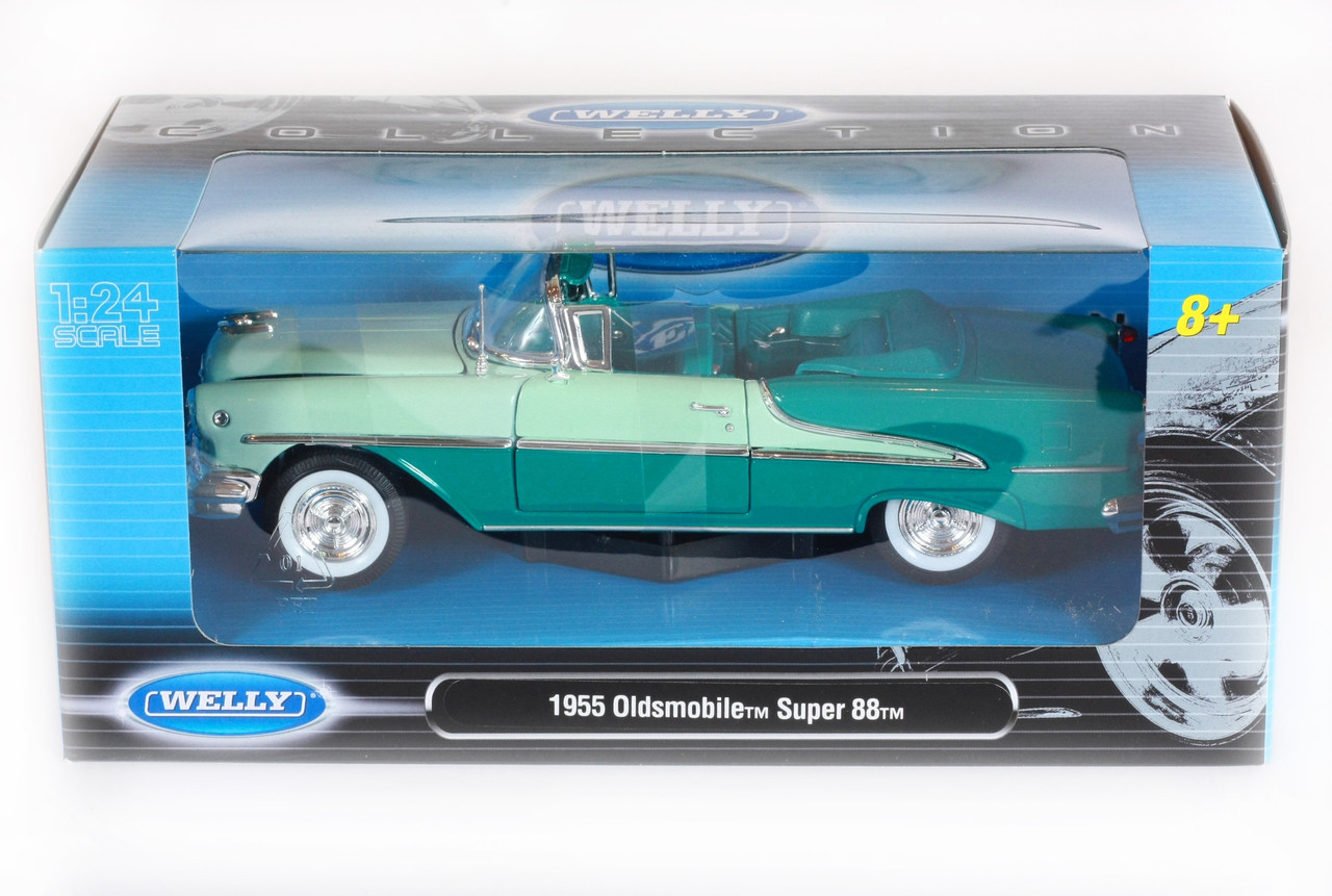 

Машина Welly OLDSMOBILE SUPER 88 1955 металлическая (22432W)