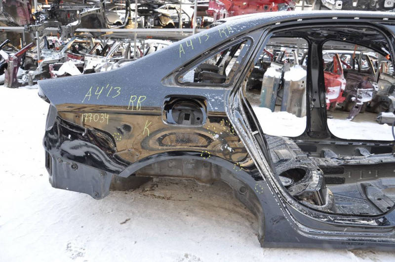 

Четверть крыло задняя правая Audi A4 B8 08-16 седан, черный, мелкие тычки 8K5809838 Ауди А4 Б8 2008-2016