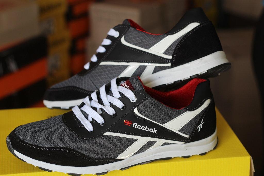 

Мужские модные кроссовки Reebok, (кожа +сетка) размеры 40, 41, 42, 43, 44, 45