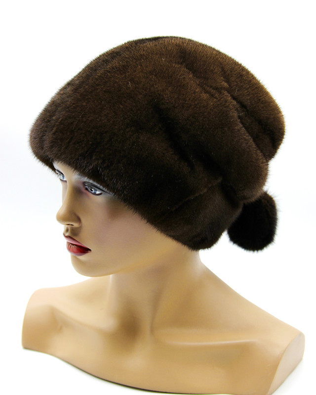 Женская шапка зимняя