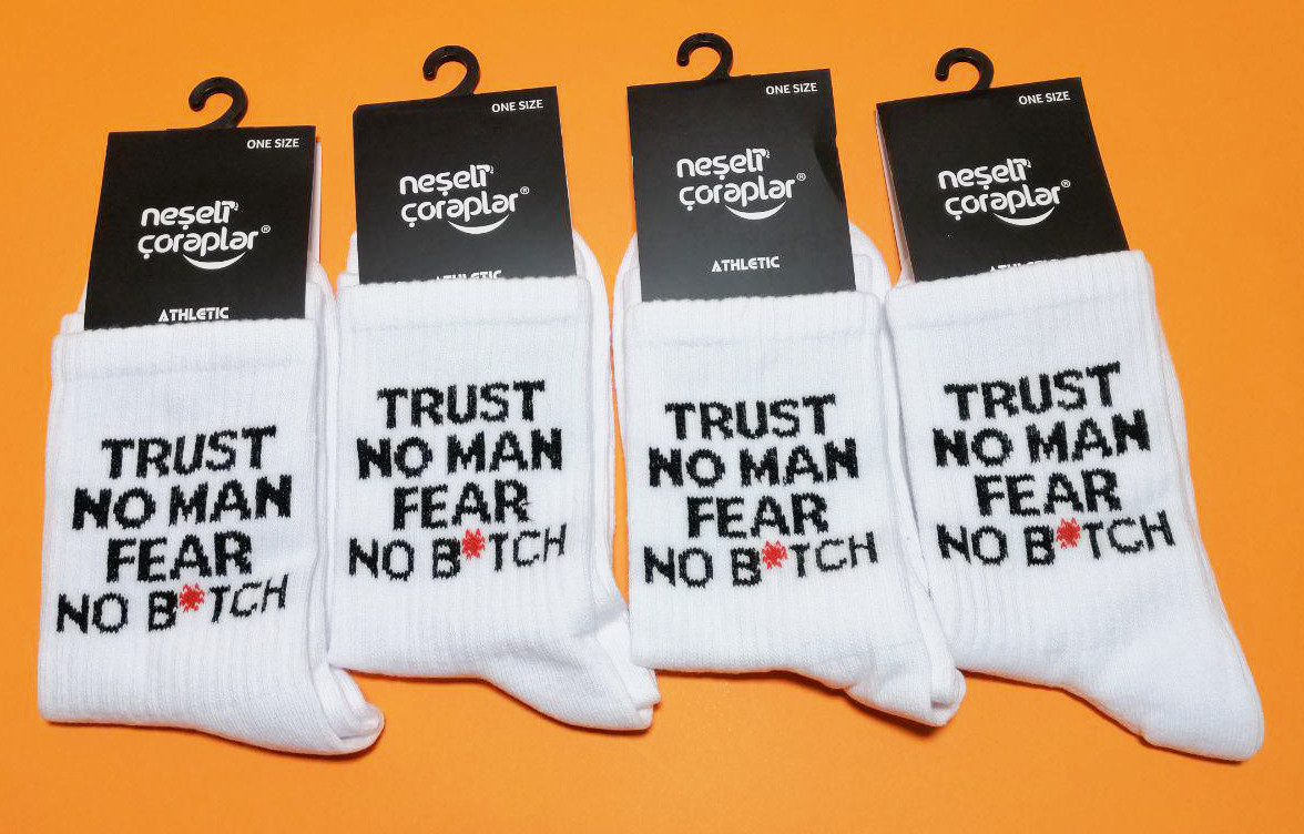 Шкарпетки Neseli Trust no man