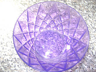 Миска 500мл прозора з малюнком Віолет пластик 0308