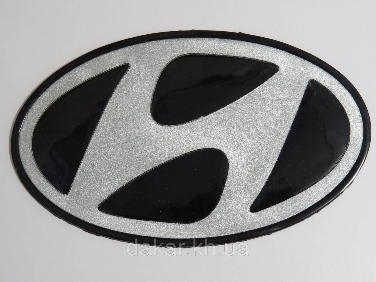 Антискользящий силиконовый коврик на торпедо с логотипом Hyundai