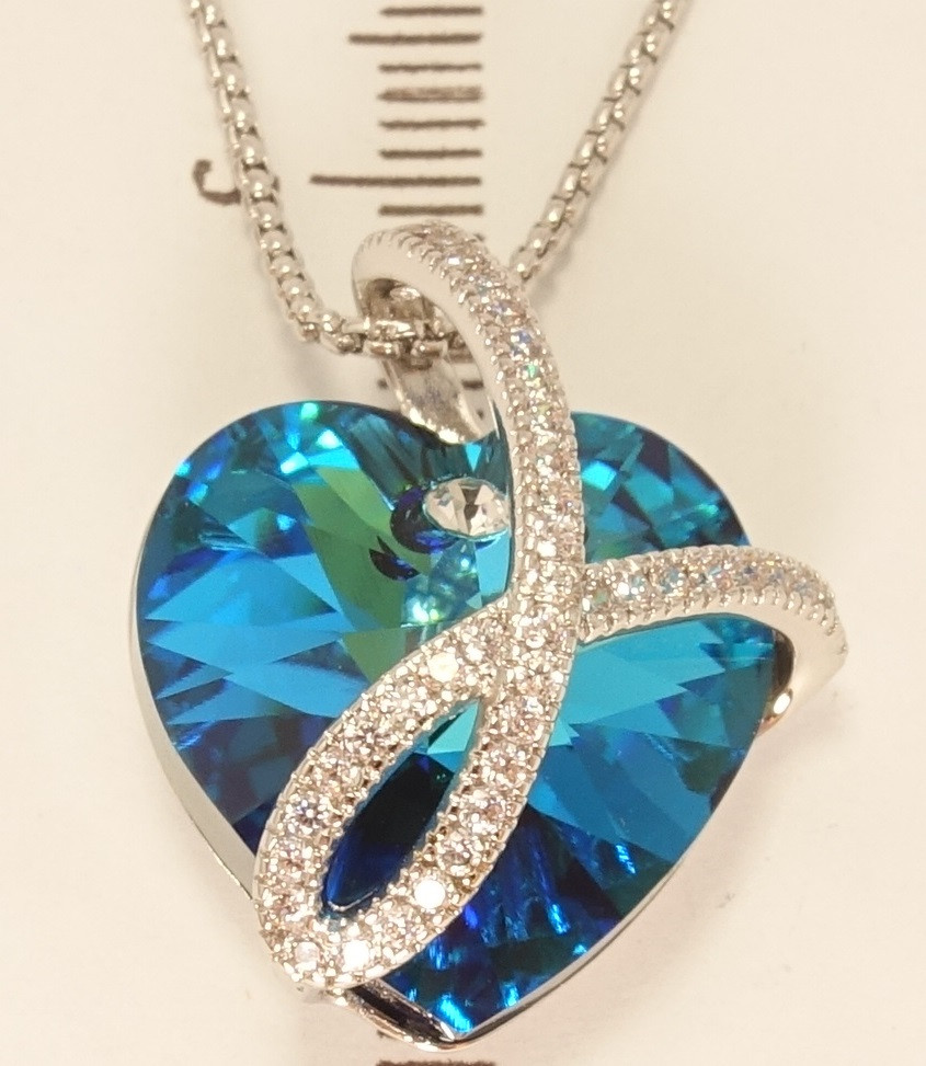 

Кулон ХР Родий с кристаллами Swarovski на цепочке "Кристалл сердечко Capri Blue" длина 42,5-47,5см