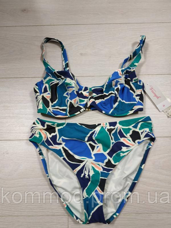 

TRIUMPH купальники 7 € за комлект.