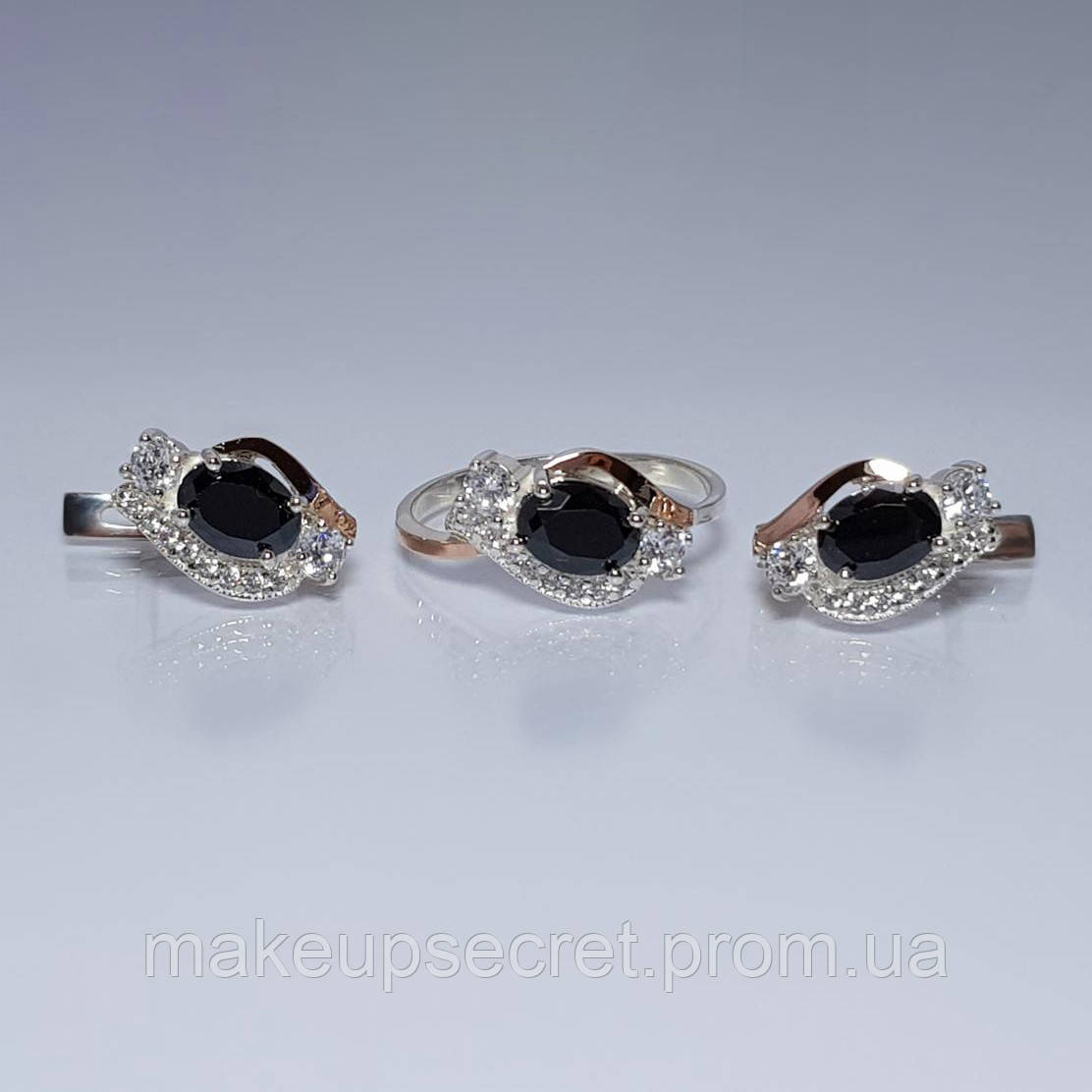 

Серебряный гарнитур с золотыми накладками арт.120 черный