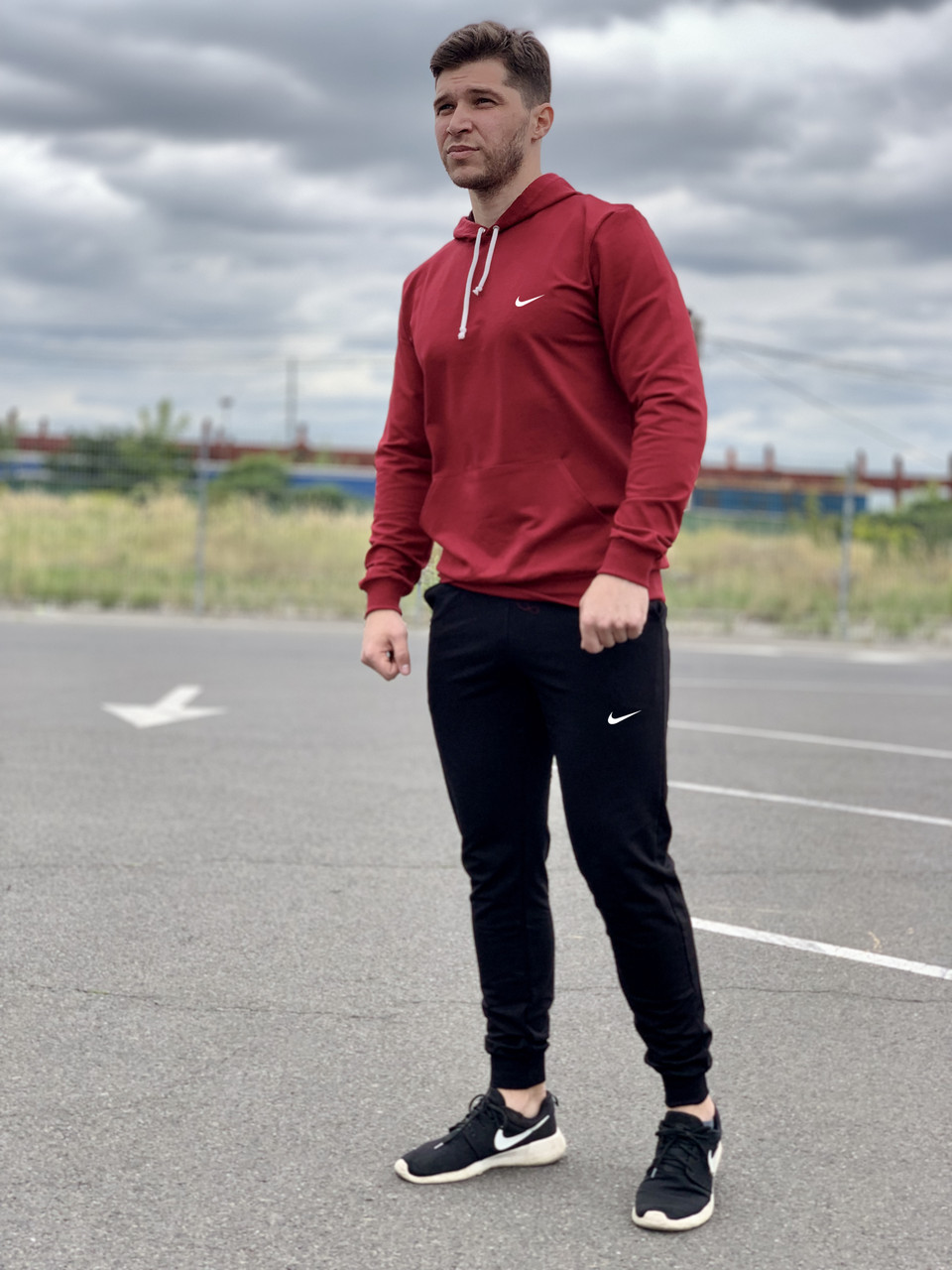 Мужской спортивный костюм Nike (найк) - бордовая худи и черные штаны / Весна-осень, 10 цветов на выбор