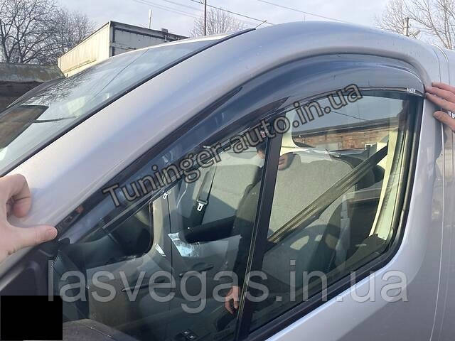 

Ветровики, дефлекторы окон Renault Trafic/Opel Vivaro 2014- (Hic)