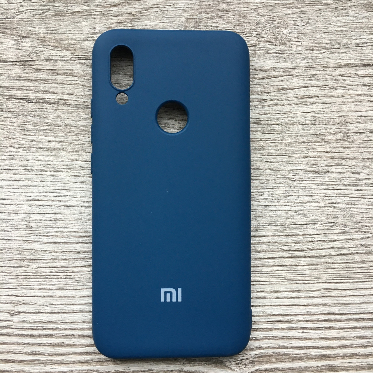 

Чехол накладка (Silicone cover) для Xiaomi Redmi 7