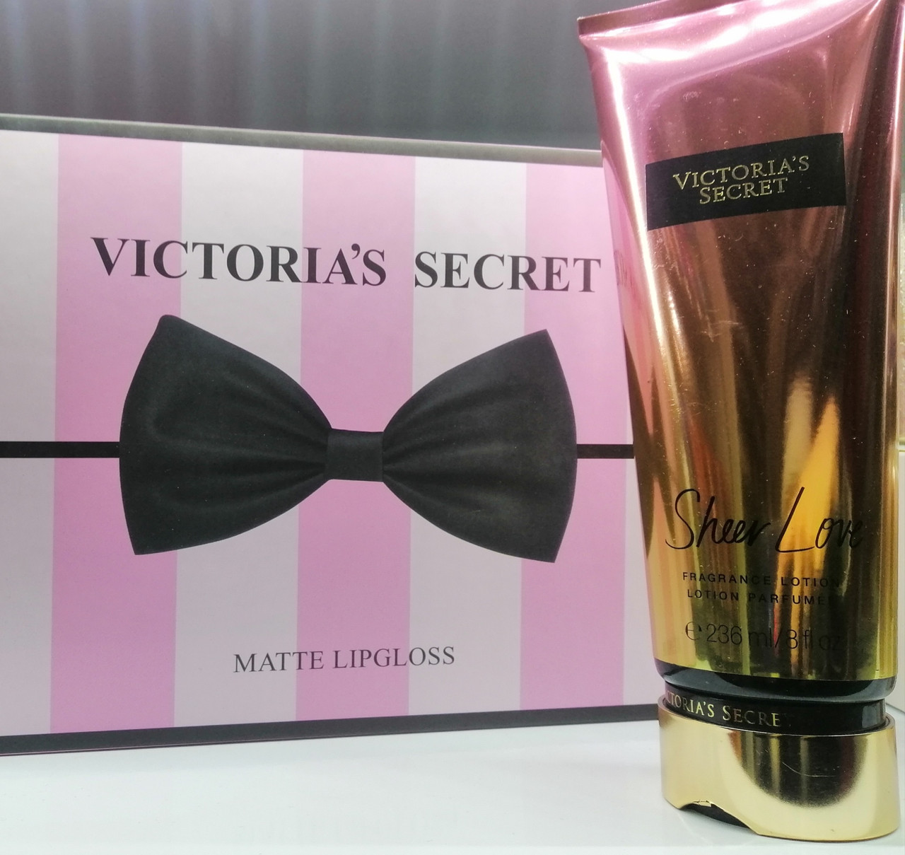 

Лосьон для тела Victoria's Secret Sheer Love 236 ml