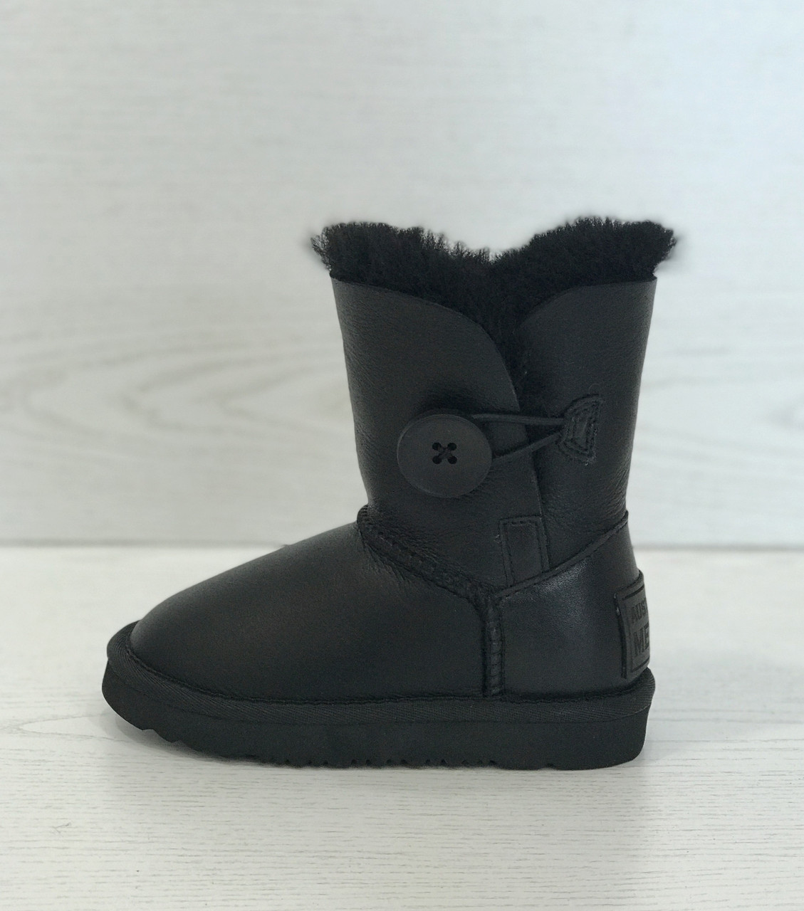 

Натуральні дитячі чорні шкіряні уггі з гудзиком Australian Merino Kids Button Leather Black 24