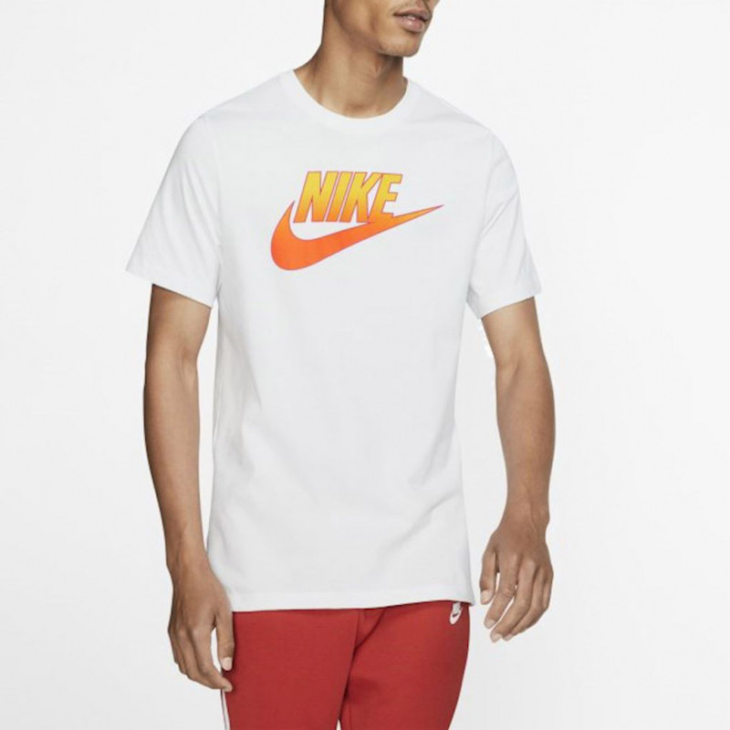 

Футболка Nike AV9974-100