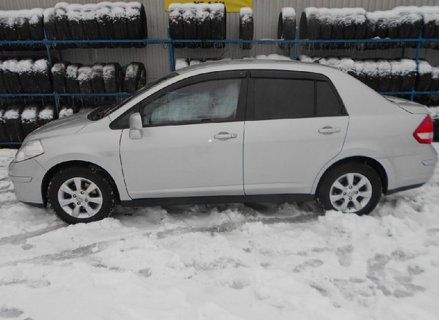 

Дефлекторы окон (ветровики) NISSAN Tiida Sd (C11) 2004