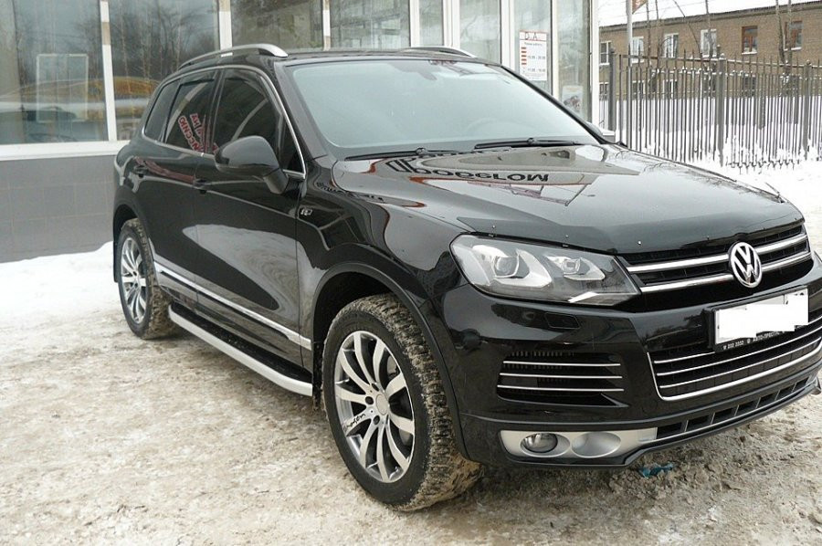 

Дефлектор капота (мухобойка) Volkswagen Touareg 2010-