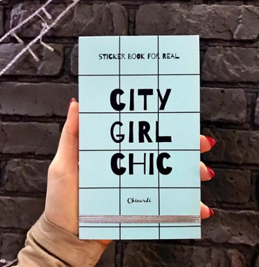 

Книга с наклейками Sticker Book City Girl Chic