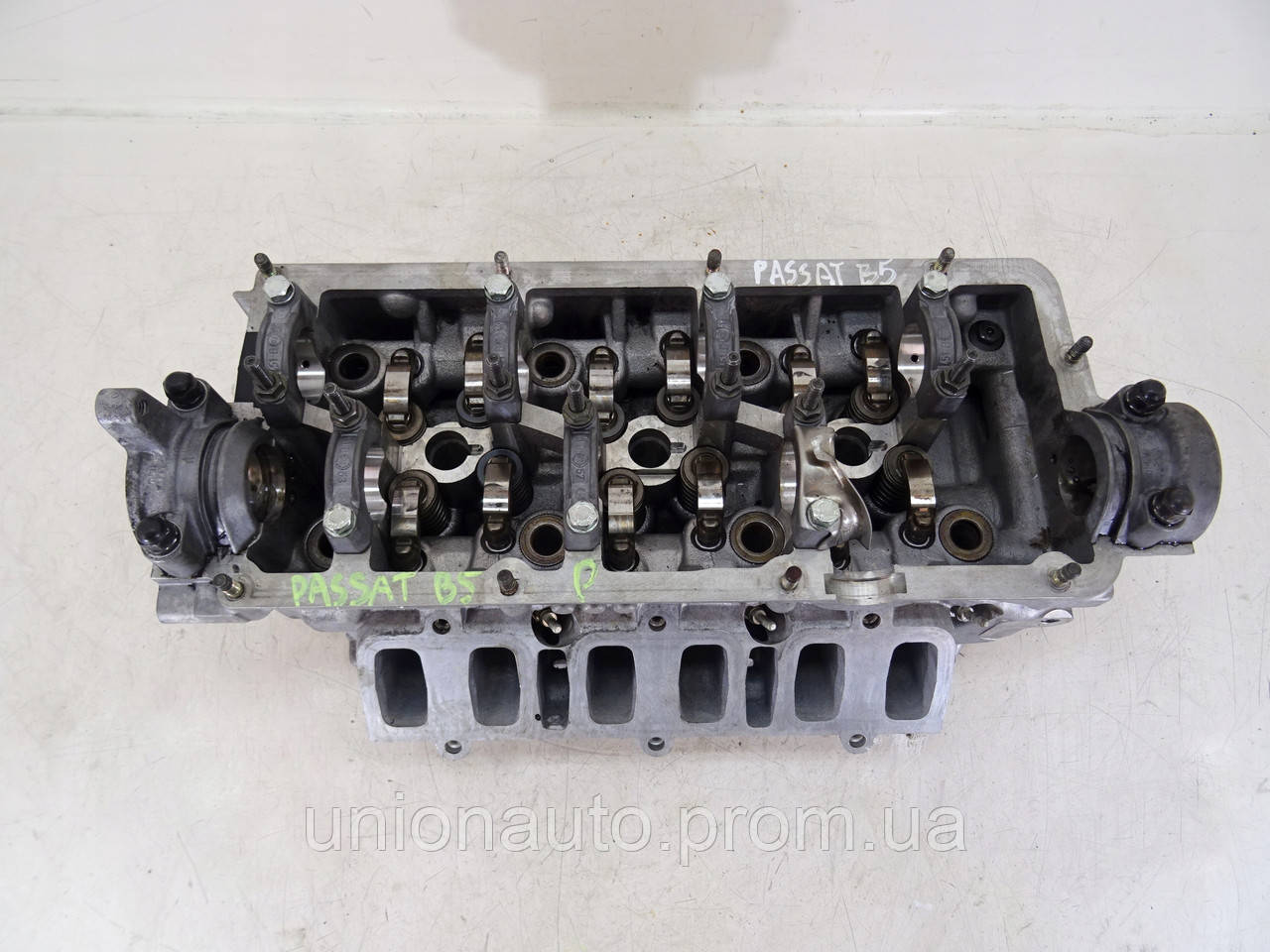 

Головка блока цилидров , ГБЦ ПраваяЯ VW PASSAT B5 2.5 TDI V6 AKE 180 л. с. ФВ