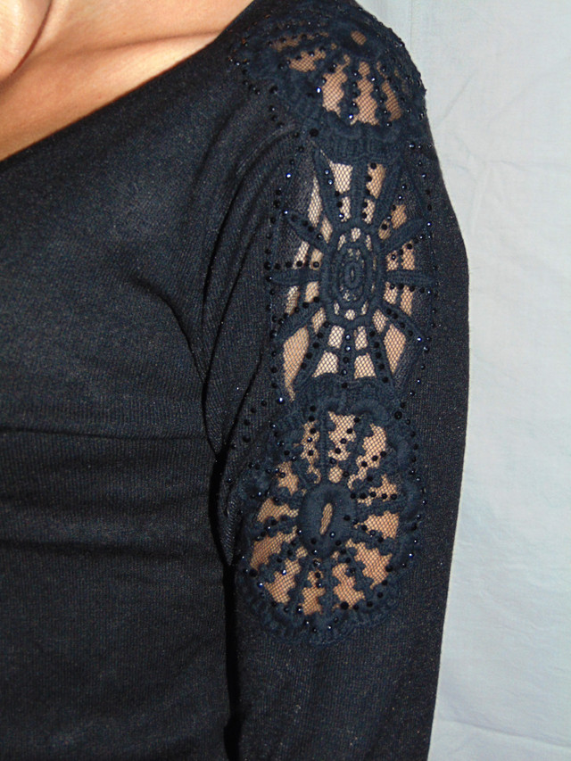 Ажурная вышивка на рукавах на женские кофточки Снежинка KfSr4805