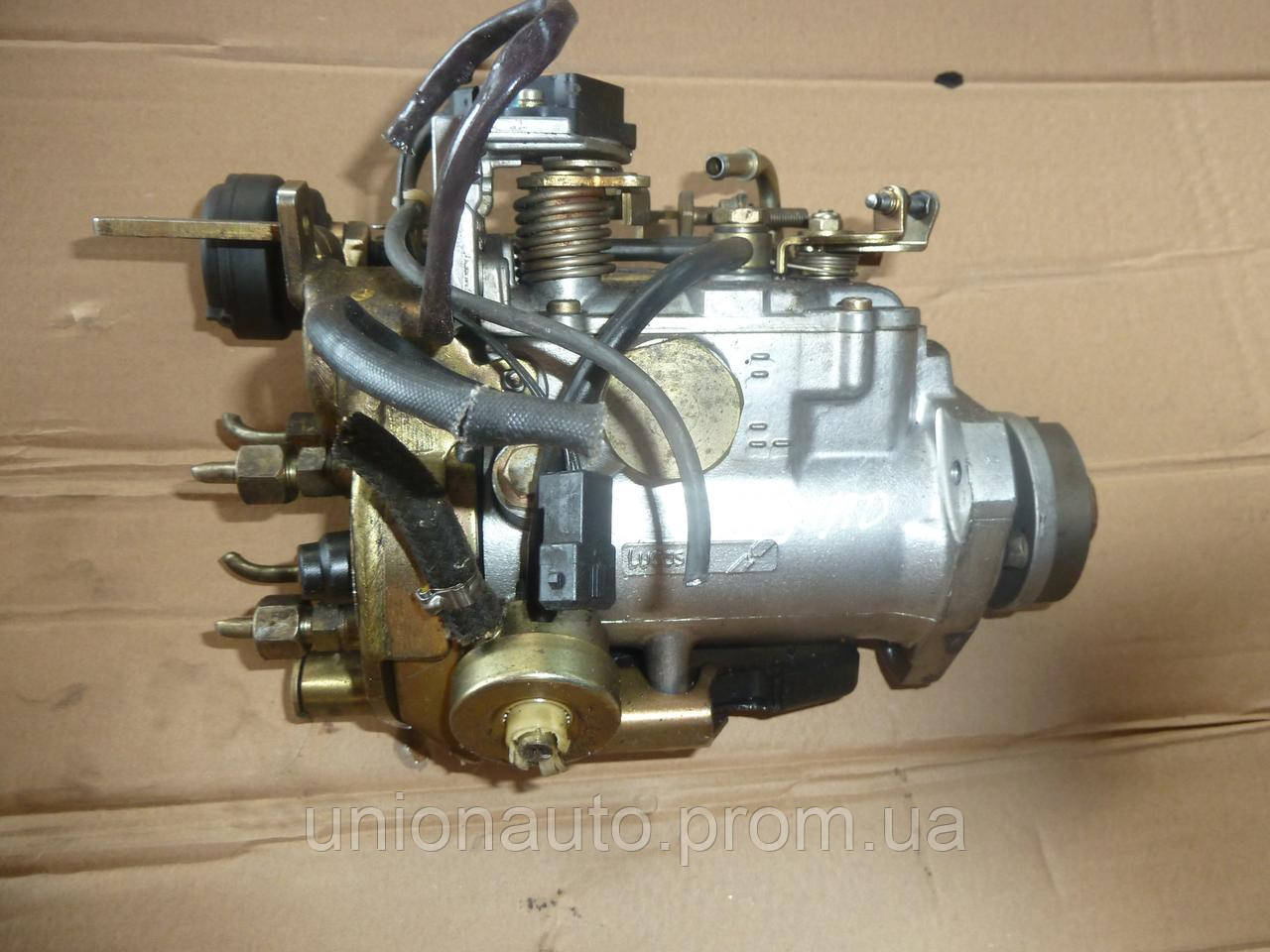 

Fiat 1,9 JTD Топливный насос высокого давления, ТНВДЛукас FT09 R8448B094B