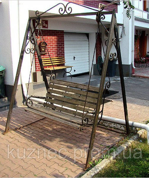 

Качеля садовая.