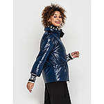 Коротка жіноча куртка колір синій, фото 3
