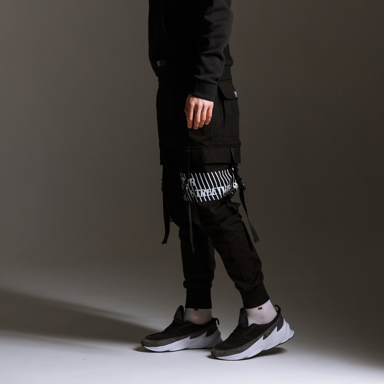 Карго штани (джоггер) чоловічі чорні з лямками бренд ТУР модель Йосіда (Yoshida) TУRWEAR - Фото 3