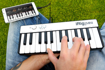 Midi-клавиатура IK MULTIMEDIA iRig Keys Mini купить в MUSICCASE