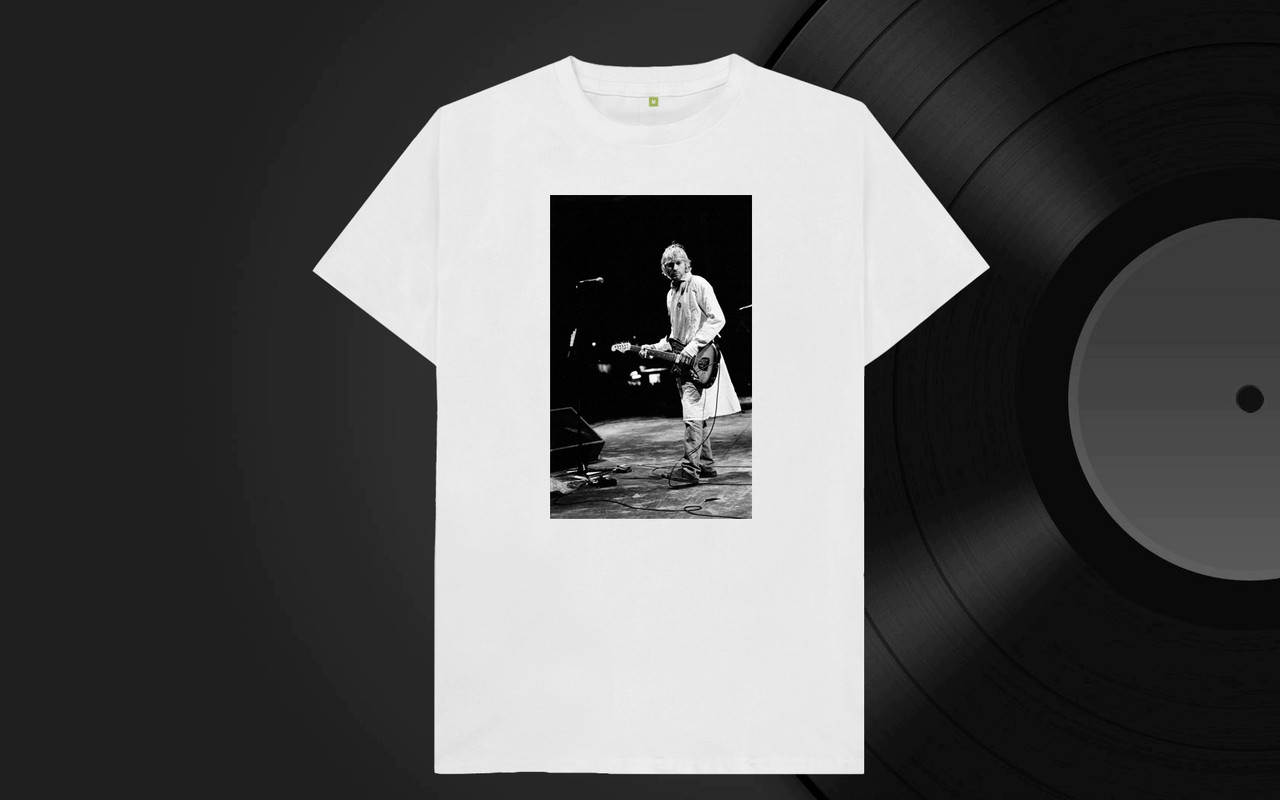 

Белая футболка Nirvana Poster Kurt Cobain #1, унисекс (мужская, женская, детская)