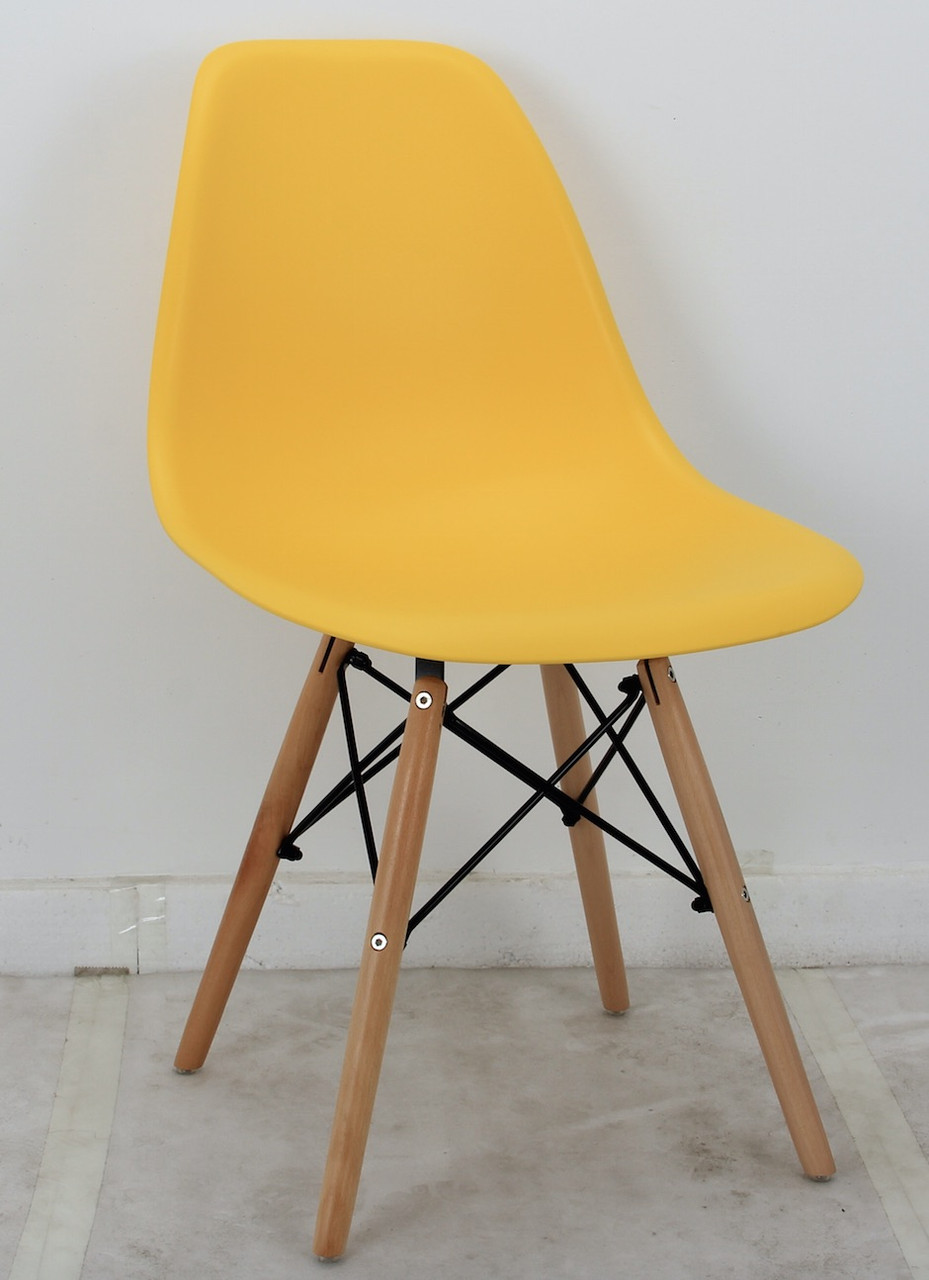 

Стул из пластика Nik - N (Ник Н) EAMES CHAIR желтый 12 на деревянных ножках